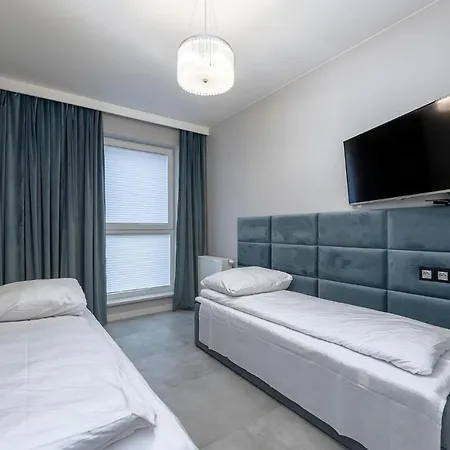 Manufaktura's Star ***** By Pinpoint