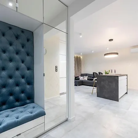 Manufaktura's Star ***** By Pinpoint